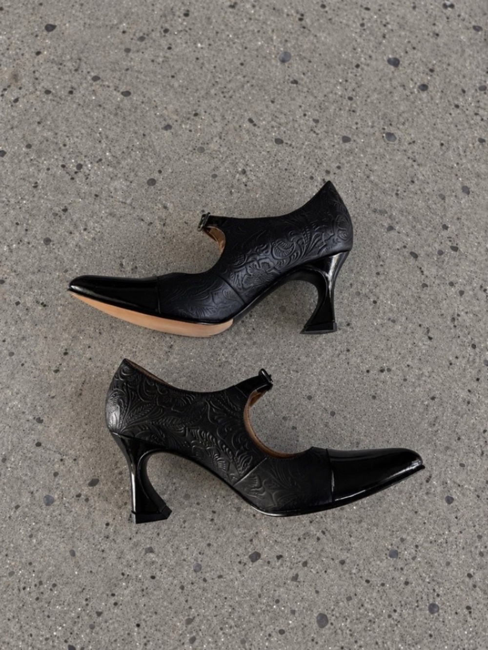 John Fluevog Malala Mary Jane Heels Leather Black Sz 8 US ❤️